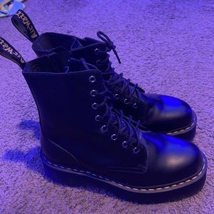 Men Dr. Martens